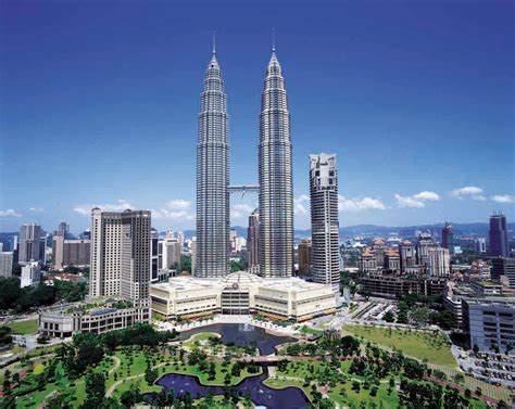 Bangunan Petronas